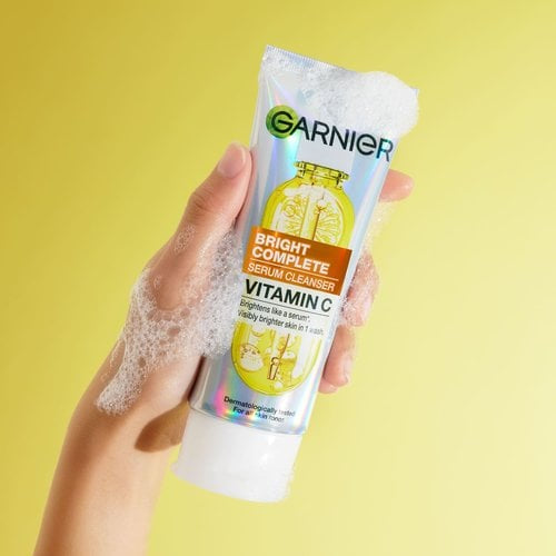 Garnier Bright Complete Vitamin C Serum Cleanser